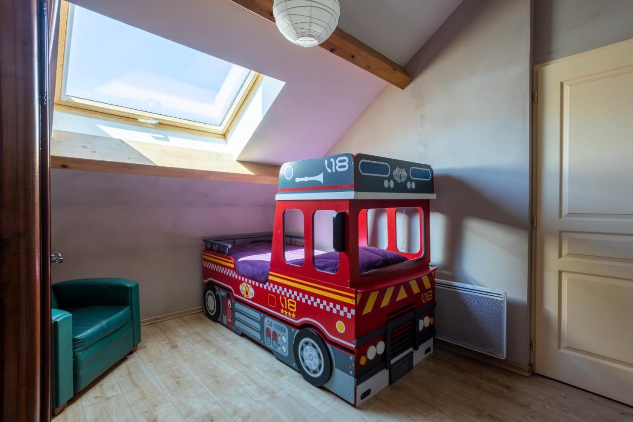 Linessa Apartment Embrun Bagian luar foto
