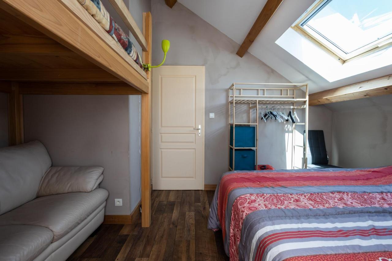 Linessa Apartment Embrun Bagian luar foto